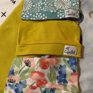 Cooper Pearl Swaddle and Knotted Hat Bundle